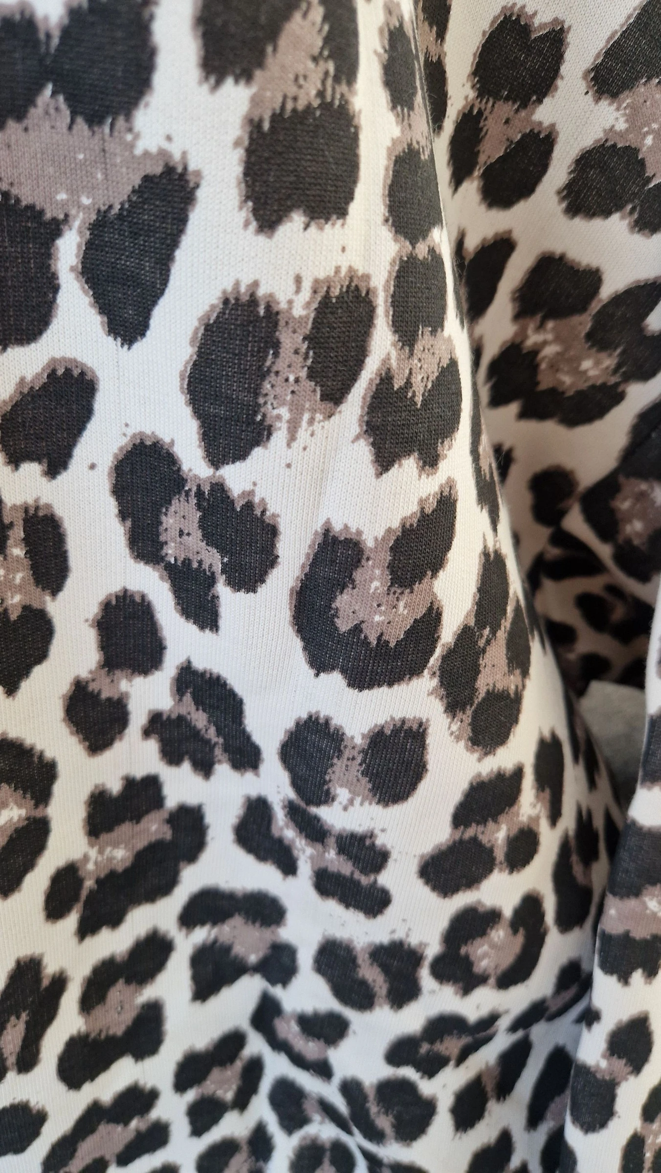 🐆🤍 Moletom MOMMY leopard Tamanho único O moletom que faz os guarda-roupas rugirem! 🤍🐆 – photo 4